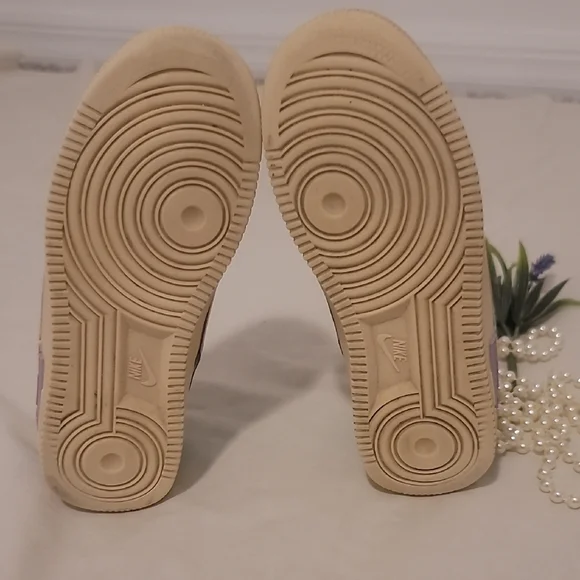 Nike Kids Multicolor Pastel Sneakers - Picture 5 of 8